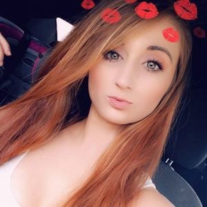 Meet your Posher, Katelyn mae